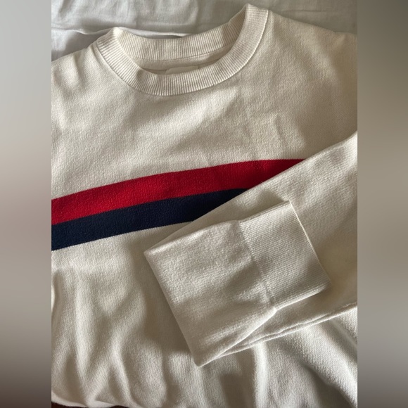 H&M Sweater - Picture 4 of 4